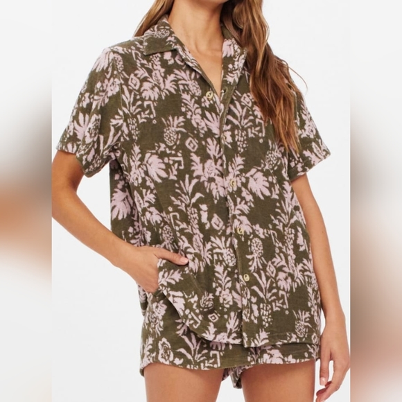 The Upside - Cocos Shorts and Shirt - Picture 11 of 13